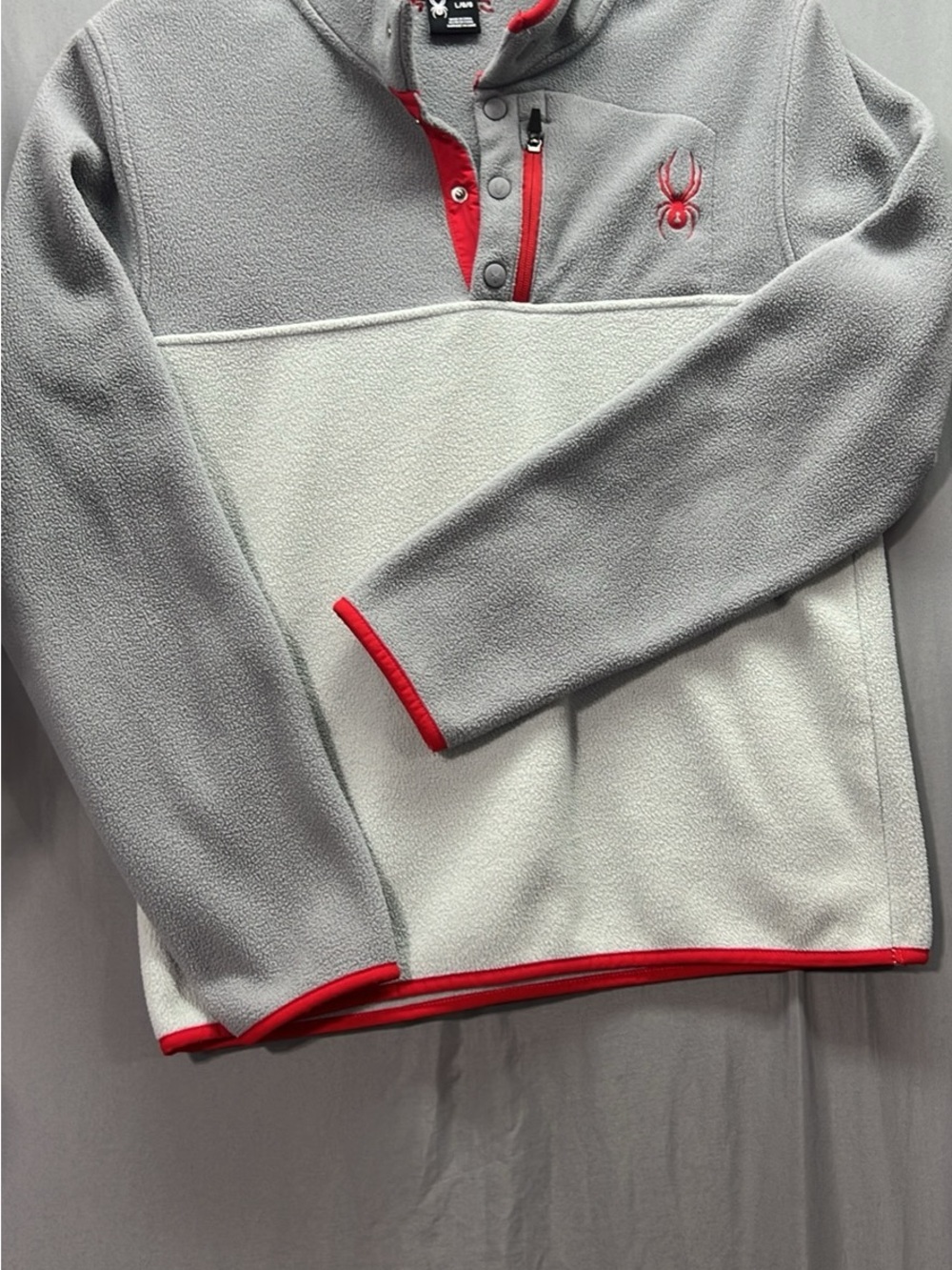 Spyder Men’s Two-Tone Gray and White Fleece Pullover with Red Accents